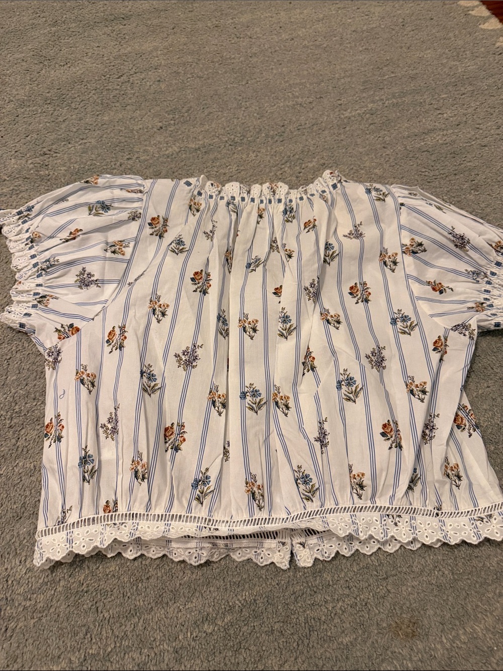 Doen Nera White Floral Peasant Blouse with Blue Stripes - Picture 5 of 7
